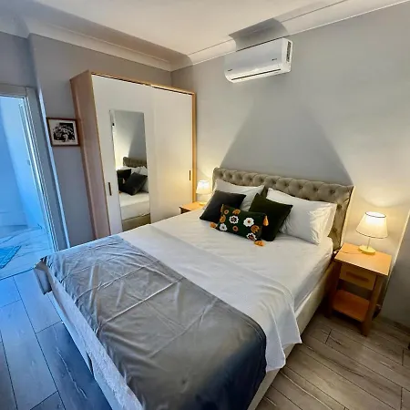 Mert Ayvalik New And Modern Villa *