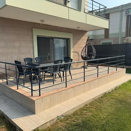Mert Ayvalik New And Modern Villa
